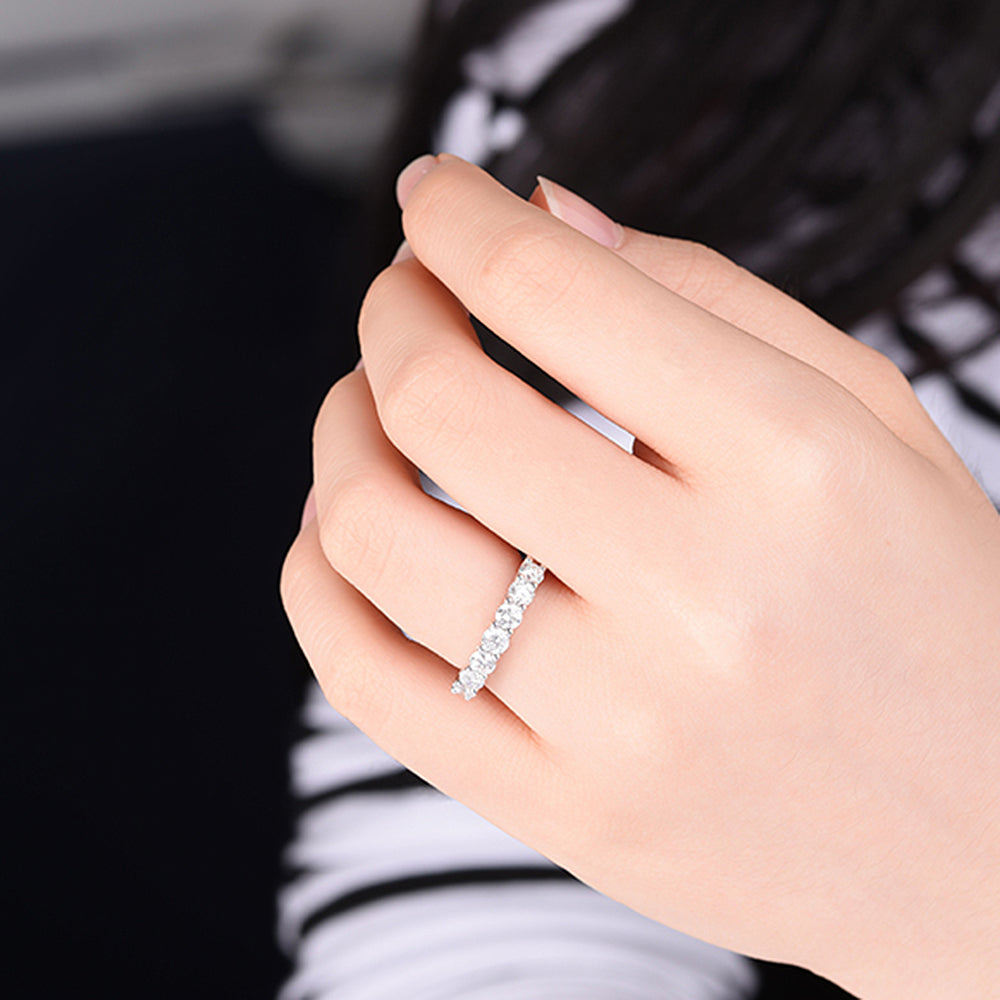 70分鉑金八心八箭真鑽線戒