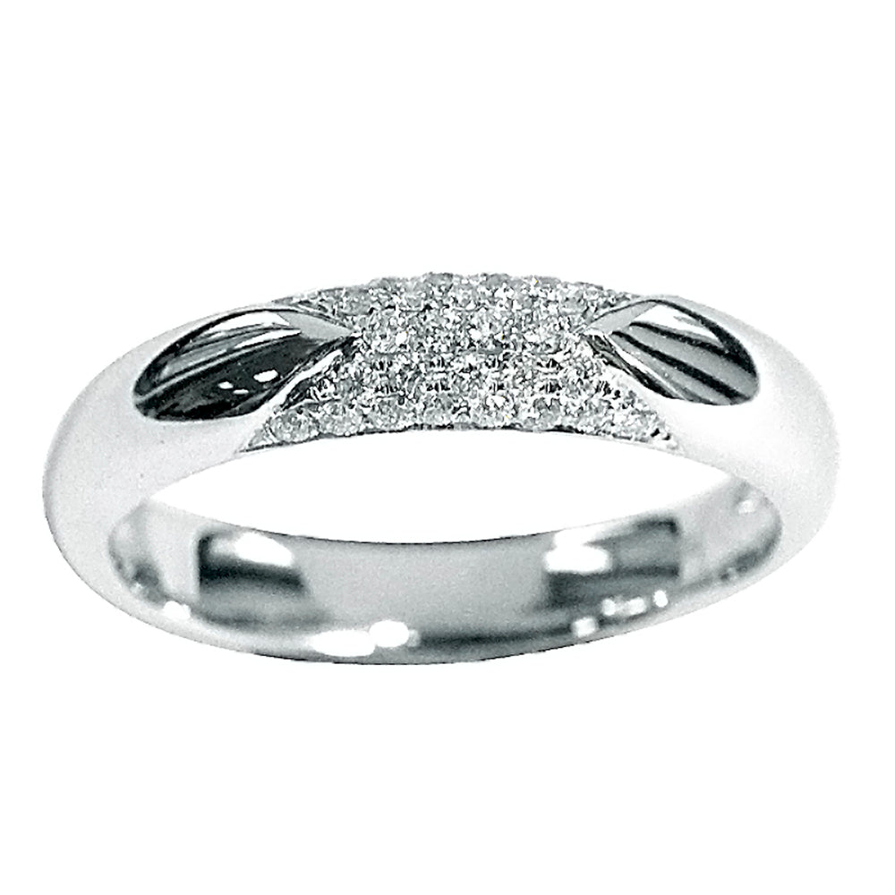 擁抱15分18K白金微鑲戒