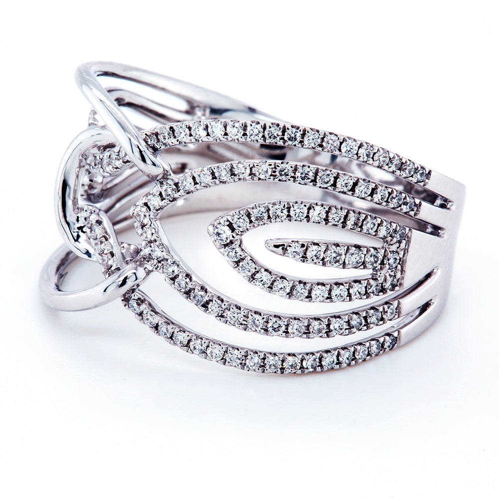 50分光采飛揚鑽戒